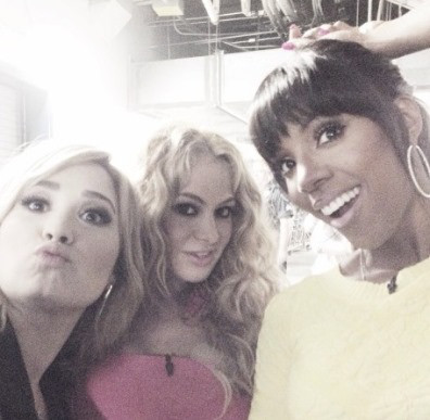 Paulina Rubio, Demi Lovato, Kelly Rowland Paulina Rubio, Demi Lovato, Kelly Rowland
